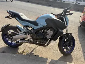 Honda CB 2018 Blue