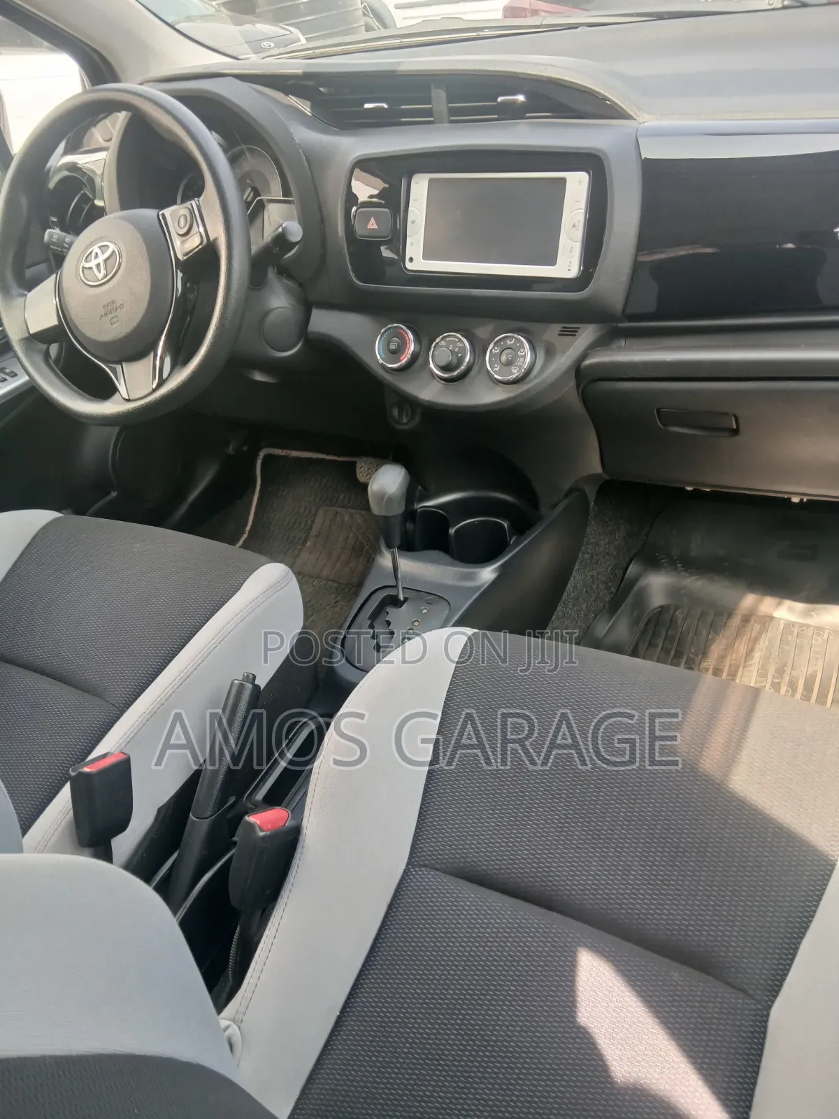 Toyota Vitz 1.3 AWD 3dr 2016 Brown