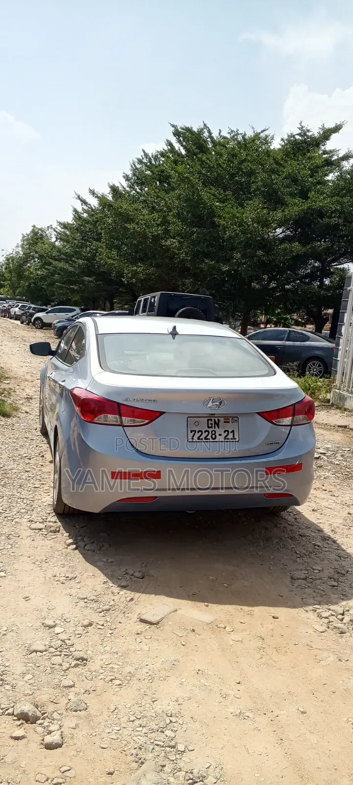 Hyundai Elantra Limited Sedan FWD (1.8L 4cyl 6A) 2013 Blue