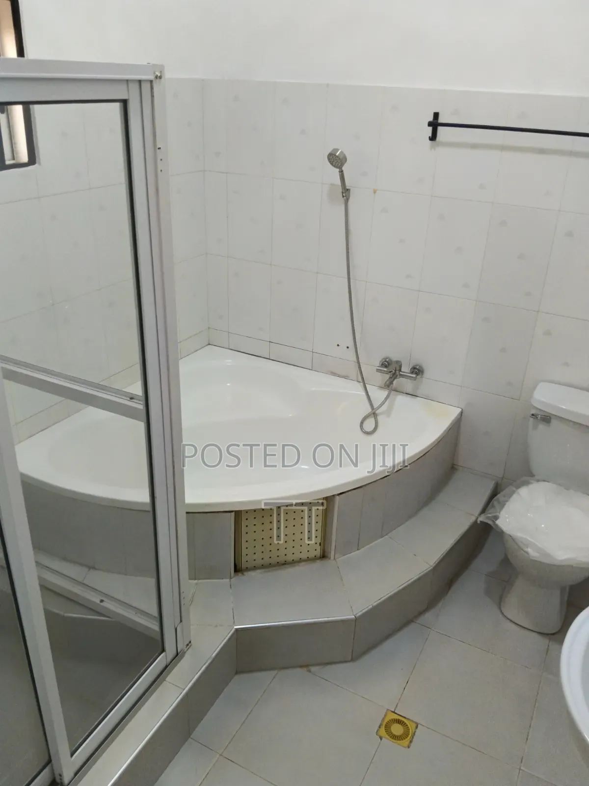 3bdrm House in Spintex Shell, Coca Cola for rent