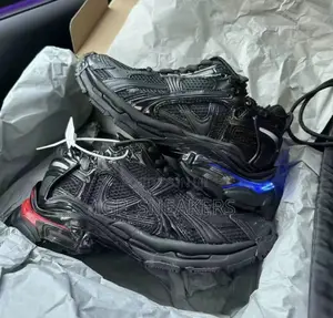 Balenciaga Runner LED