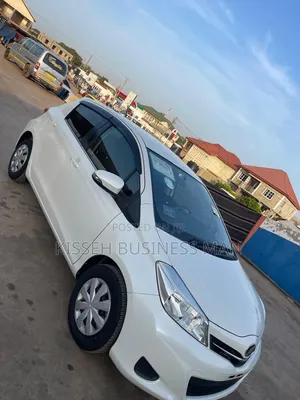 Toyota Vitz 2013 White
