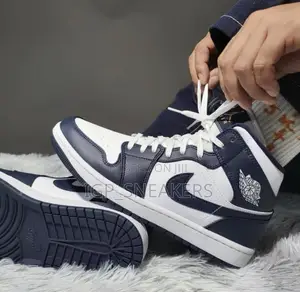 Nike Air Jordan 1 Mid