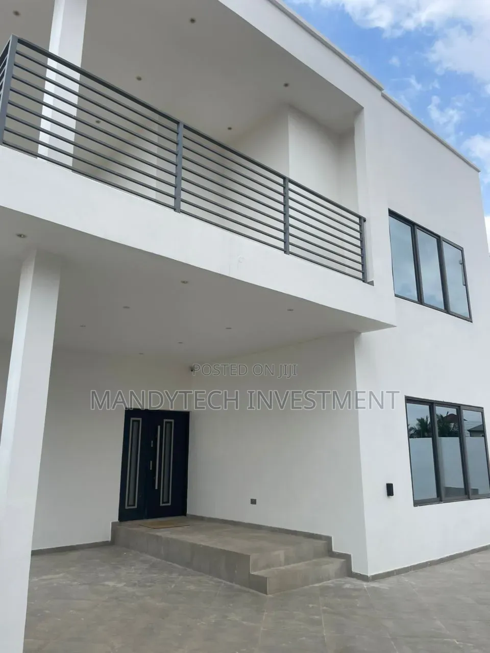 4bdrm Duplex in School Junction for rent