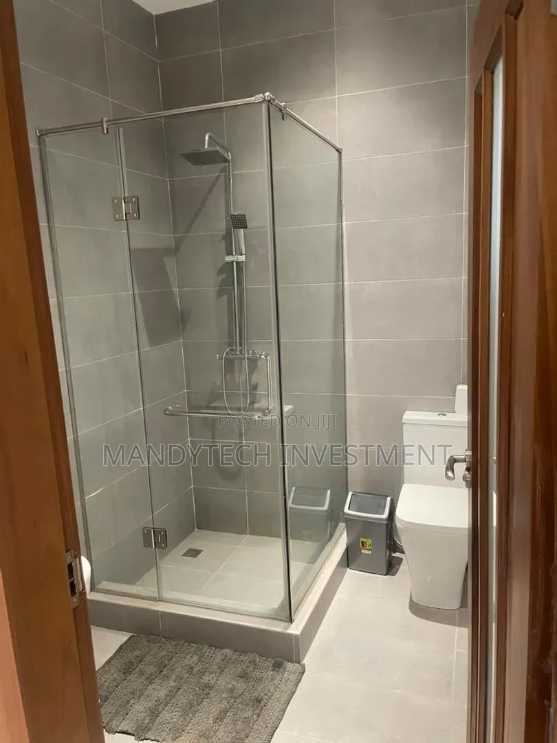 4bdrm Duplex in School Junction for rent