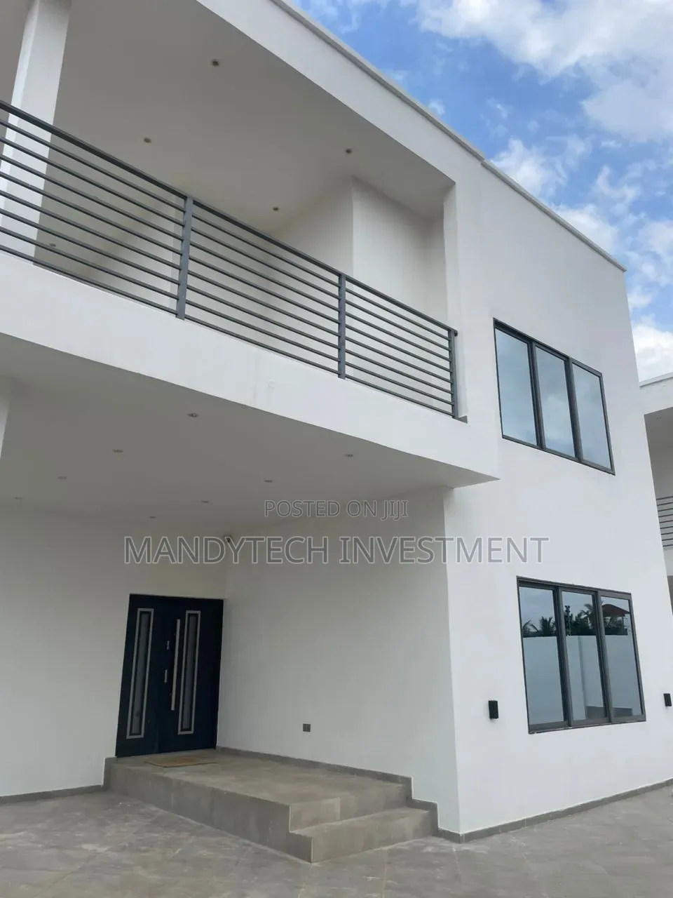 4bdrm Duplex in School Junction for rent