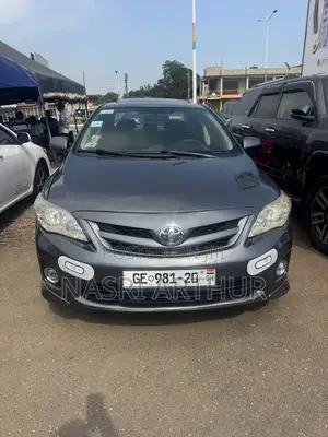 Toyota Corolla S 4dr Sedan (1.8L 4cyl 4A) 2013 Gray
