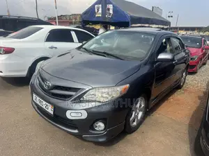 Toyota Corolla S 4dr Sedan (1.8L 4cyl 4A) 2013 Gray