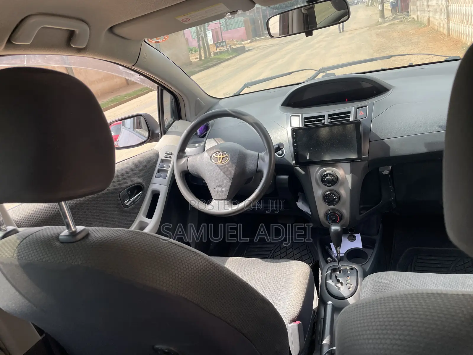 Toyota Vitz 2010