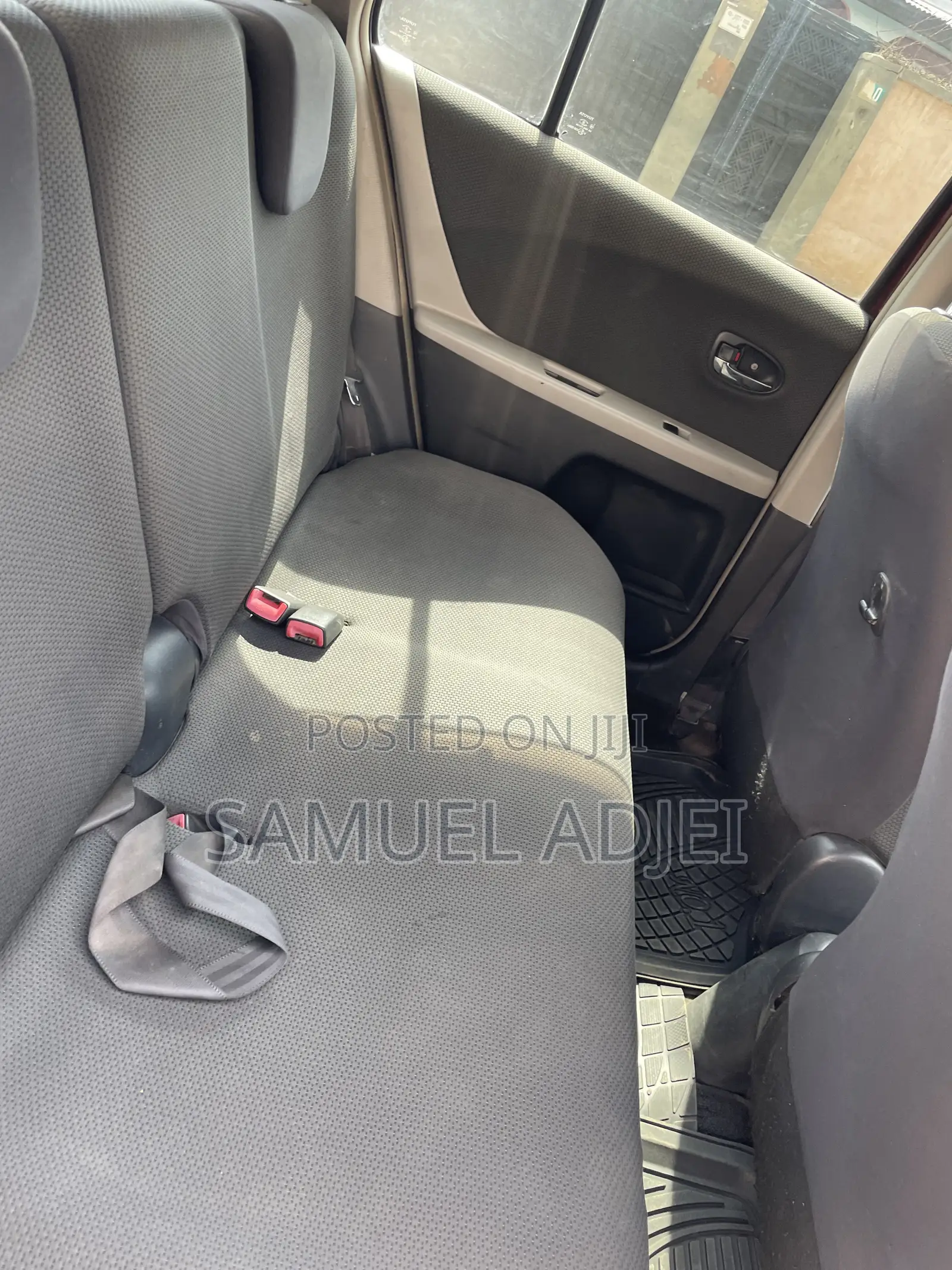 Toyota Vitz 2010