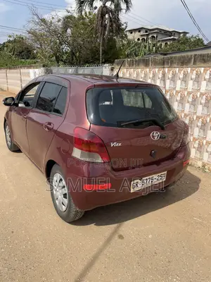Toyota Vitz 2010