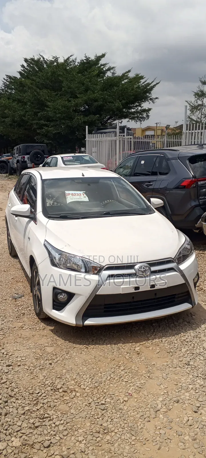 Toyota Yaris L Hatchback 5dr 2016 White