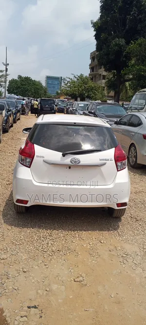 Toyota Yaris L Hatchback 5dr 2016 White