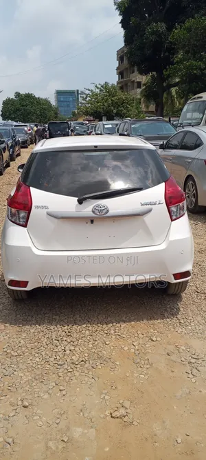 Toyota Yaris L Hatchback 5dr 2016 White