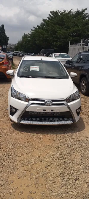 Toyota Yaris L Hatchback 5dr 2016 White