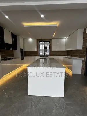 4bdrm Mansion in East Legon Hills for sale