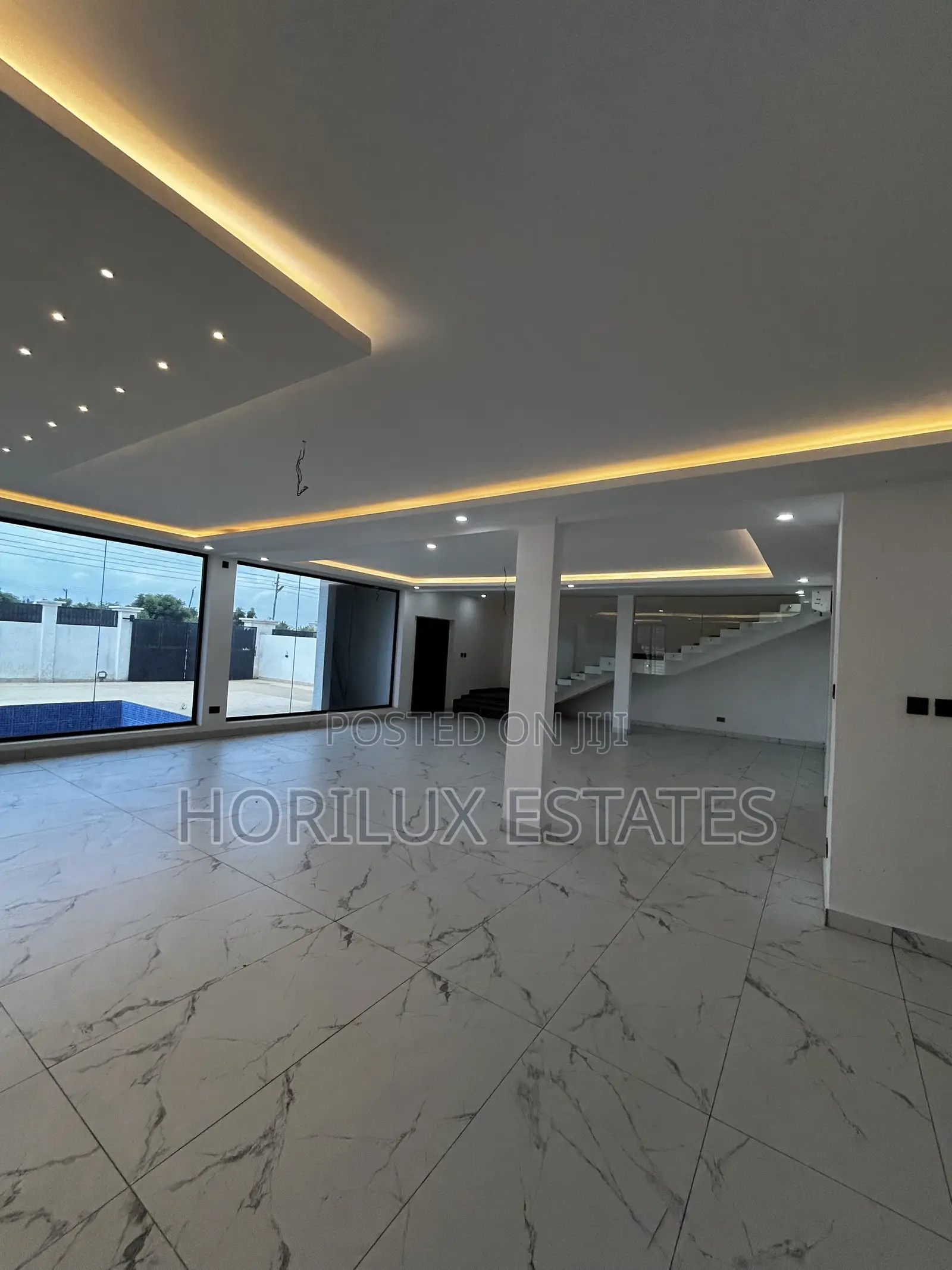 4bdrm Mansion in East Legon Hills for sale
