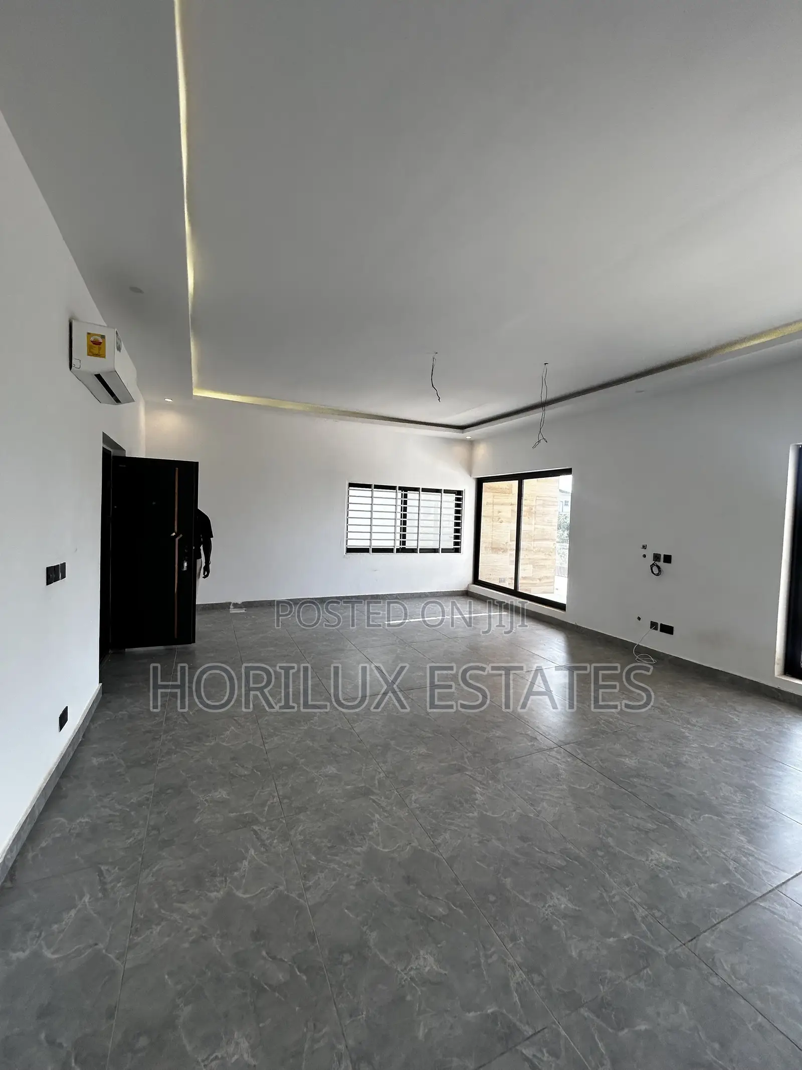 4bdrm Mansion in East Legon Hills for sale