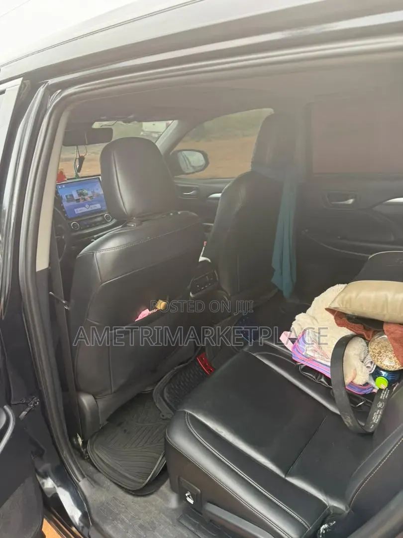 Toyota Highlander XLE 2019 Black