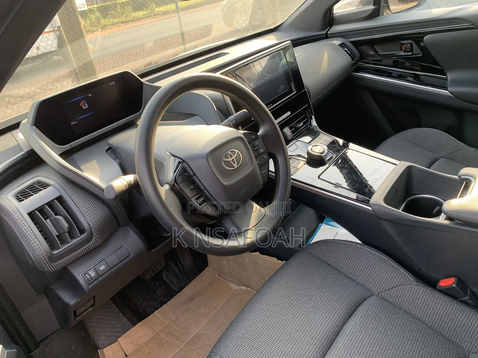 New Toyota bZ4X Limited AWD 2024 Gray