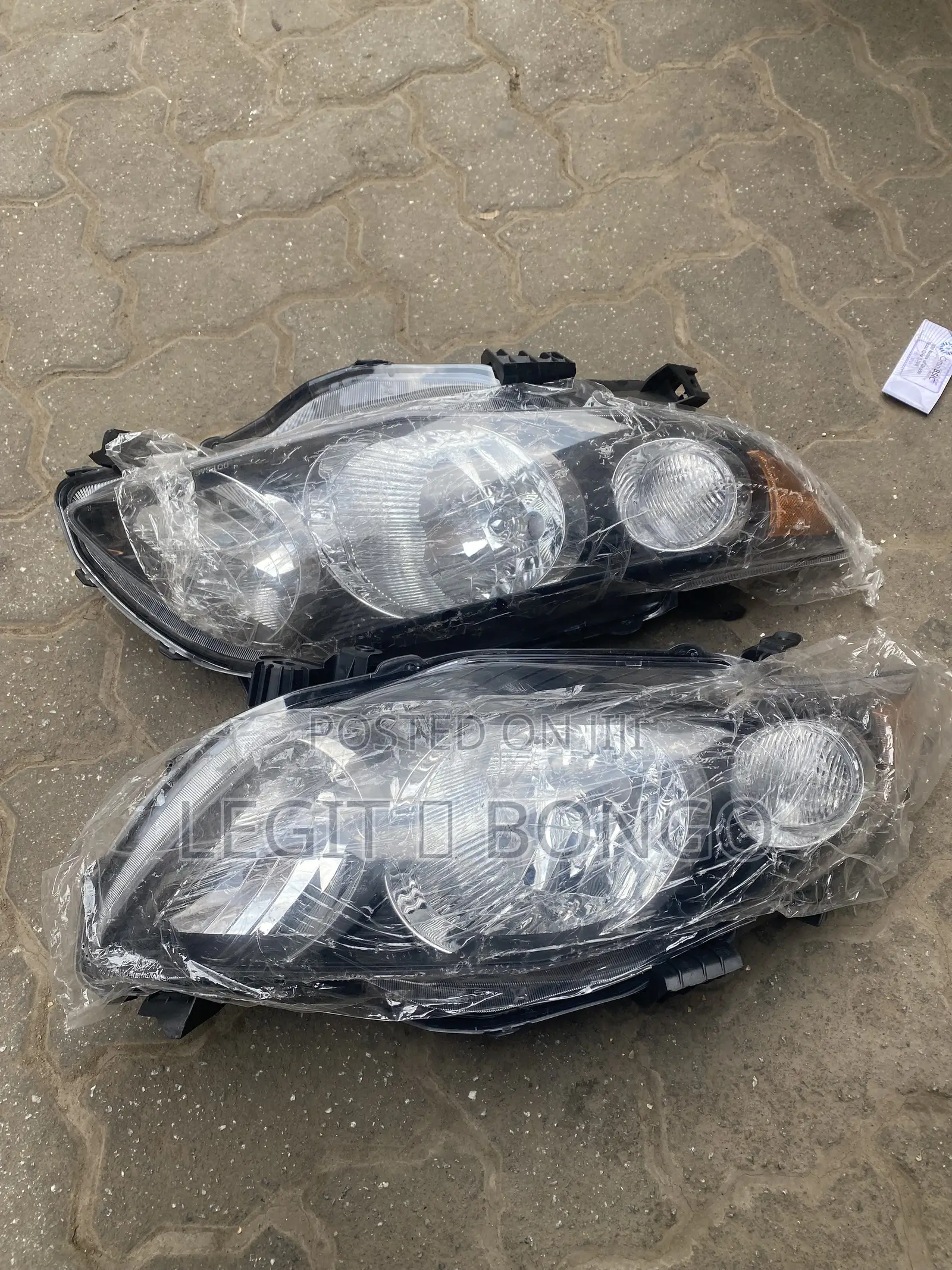 Corolla 09 Head Light