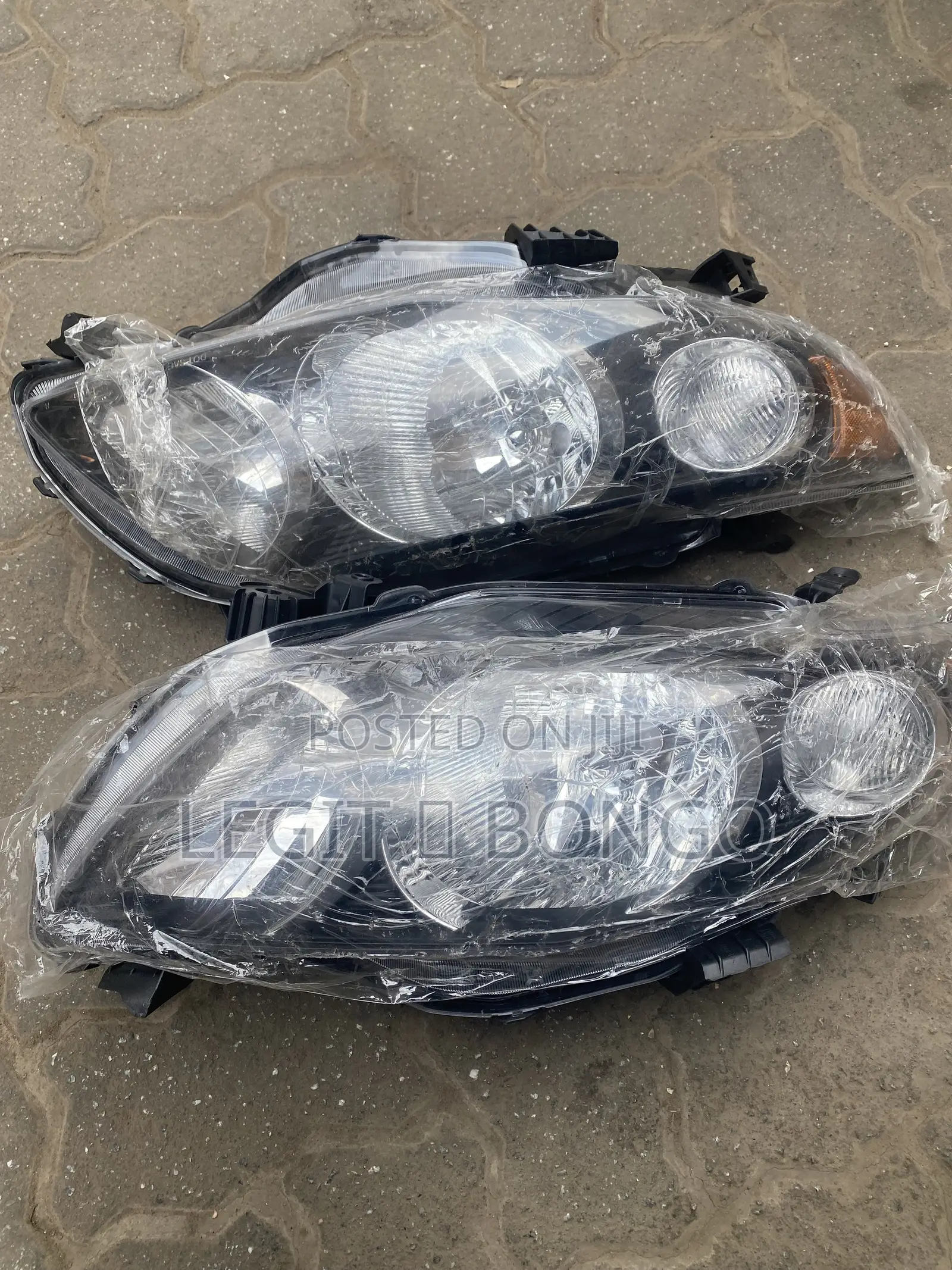 Corolla 09 Head Light