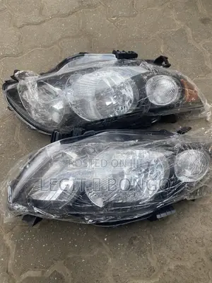 Corolla 09 Head Light