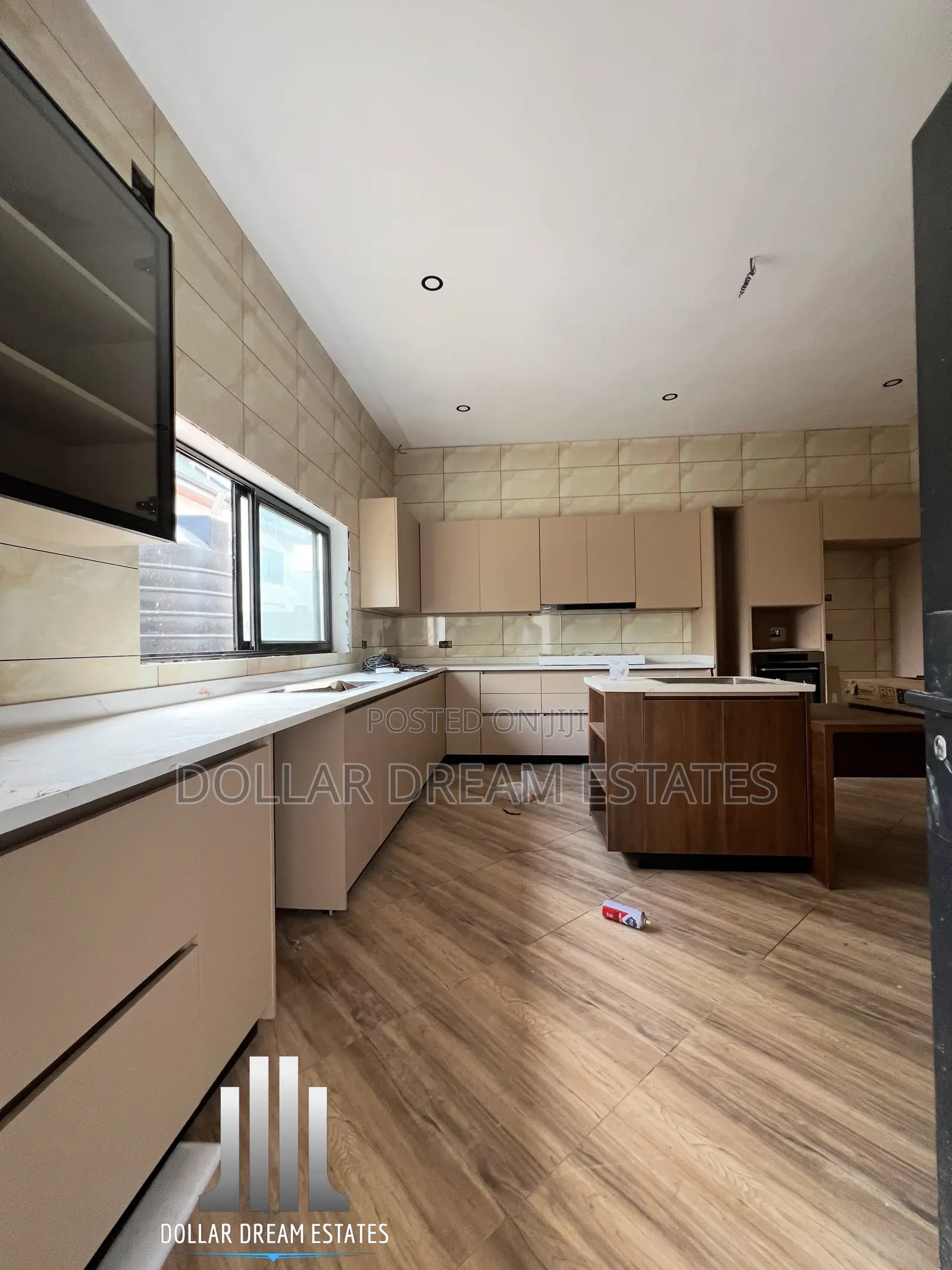 4bdrm House in East Legon for sale