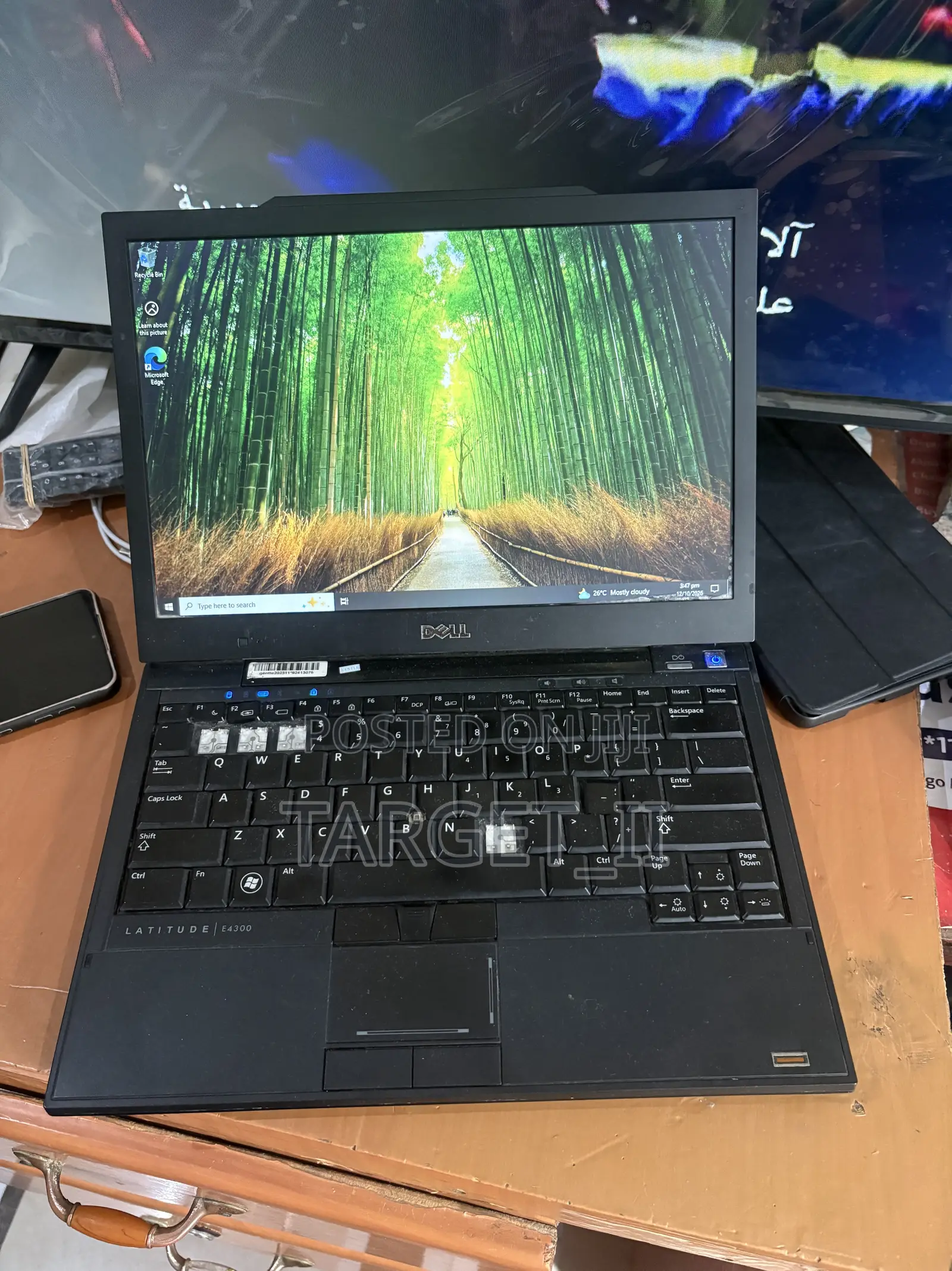 Laptop Dell Latitude E4300 4GB Intel HDD+SSD 140GB