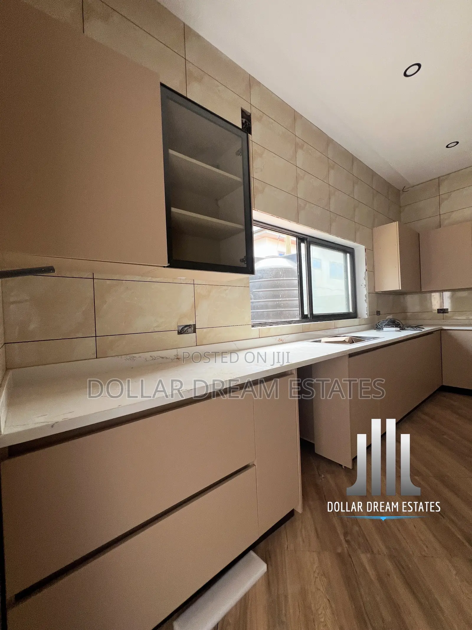4bdrm House in East Legon for sale