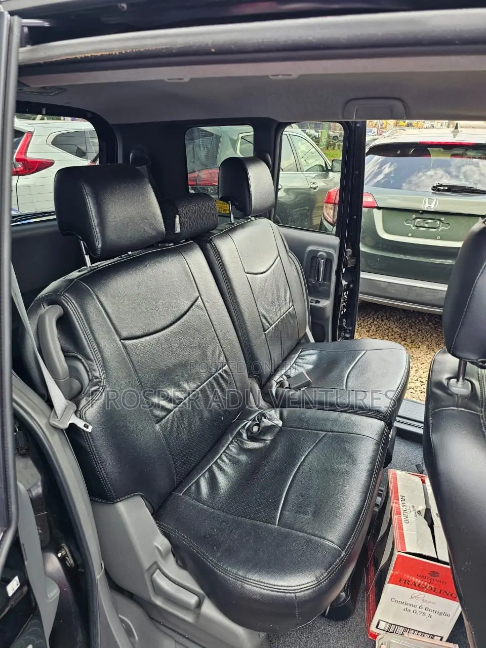 Toyota Sienta 1.5 FWD 2013