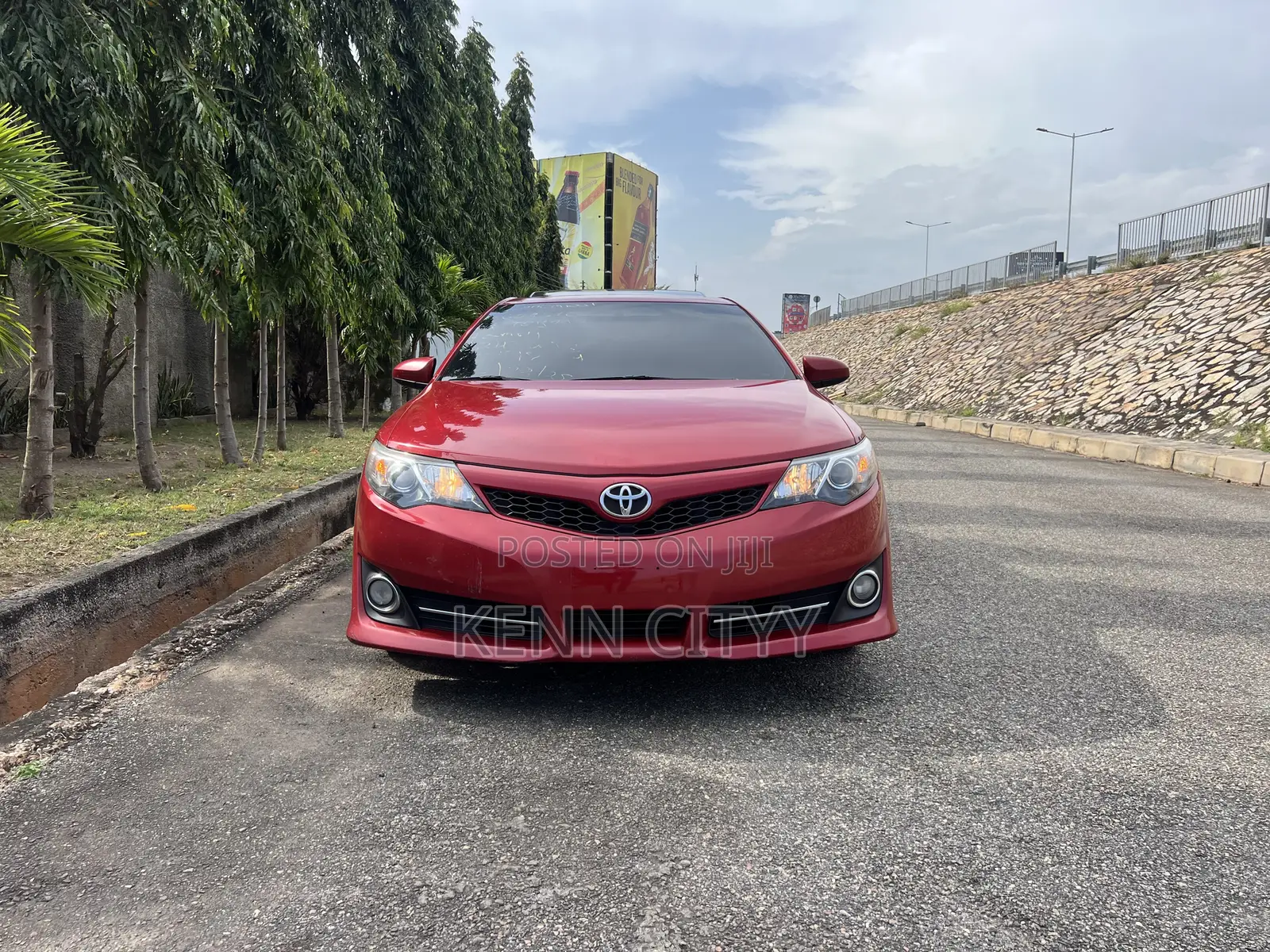 Toyota Camry SE 4dr Sedan (2.5L 4cyl 6A) 2014 Red