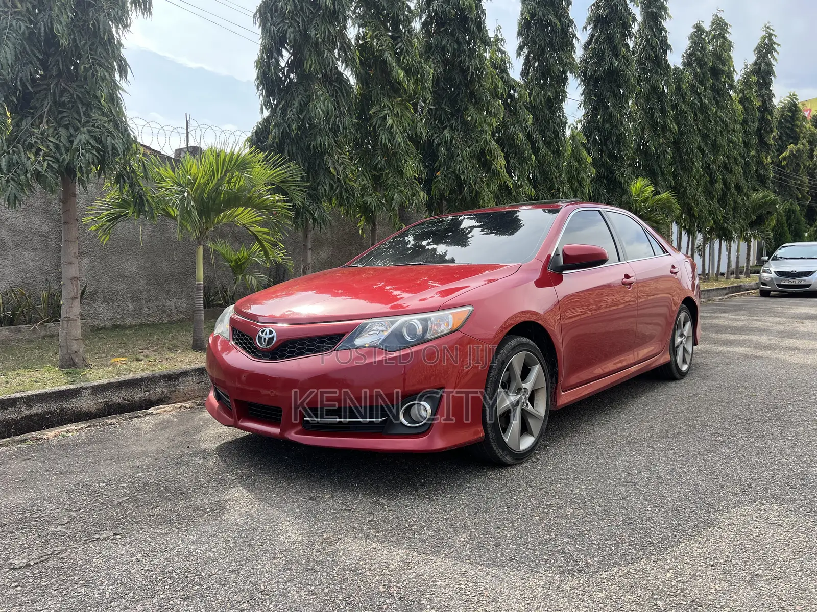 Toyota Camry SE 4dr Sedan (2.5L 4cyl 6A) 2014 Red