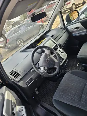 Toyota Voxy X 4WD 8-Seater 2013 Black
