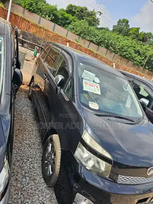 Toyota Voxy X 4WD 8-Seater 2013 Black