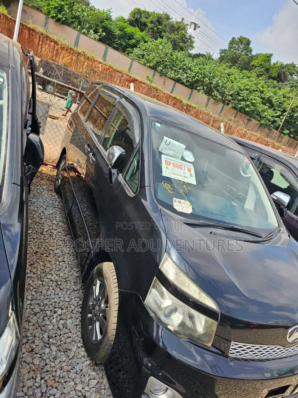 Toyota Voxy X 4WD 8-Seater 2013 Black