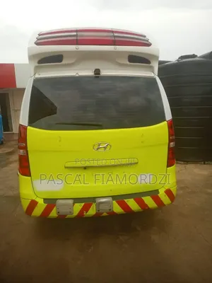 Hyundai Starex 2017 Green