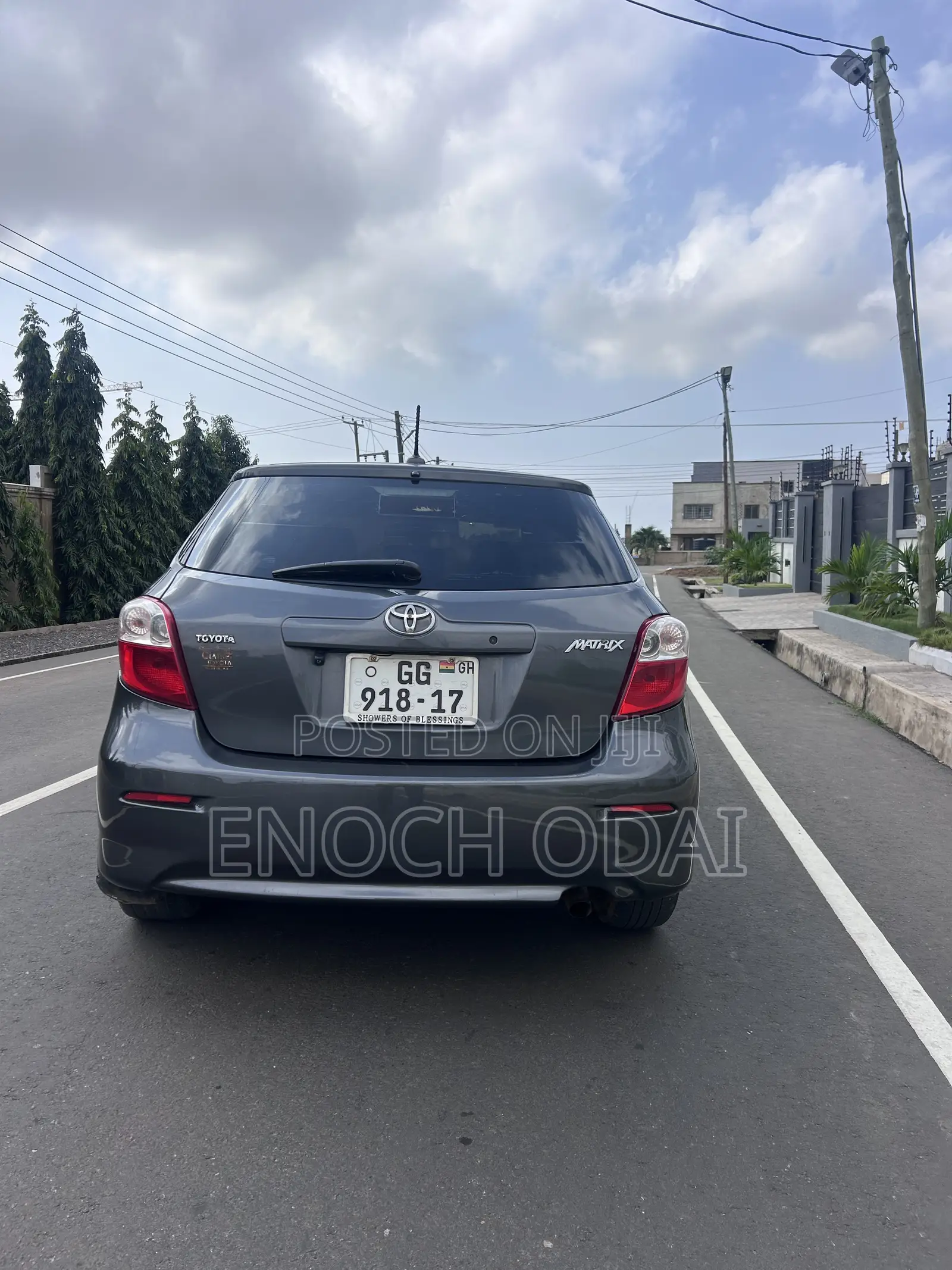 Toyota Matrix Hatchback FWD (1.8L 4cyl 5M) 2010 Gray