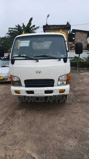 Hyundai Mighty 2
