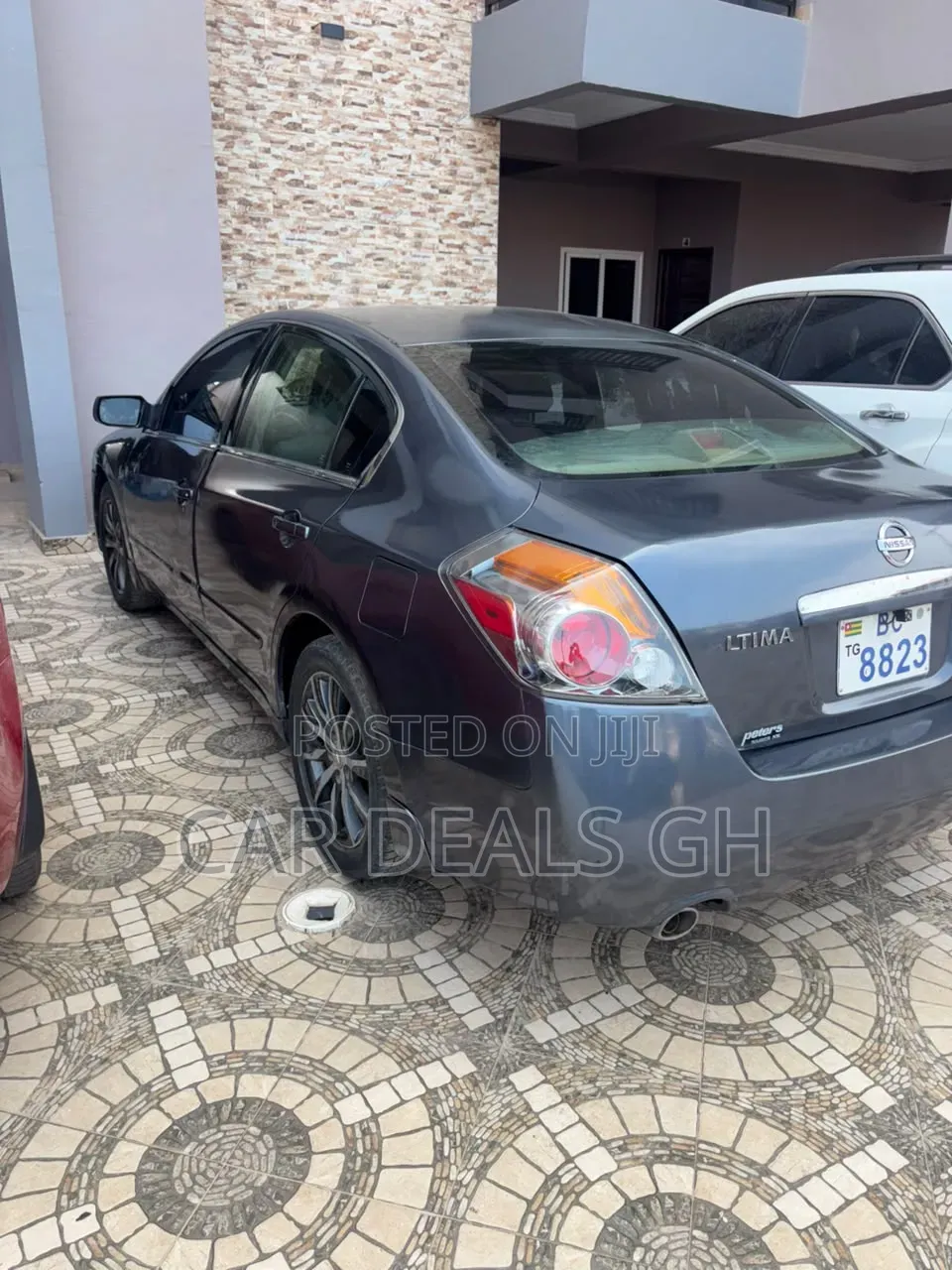 Nissan Altima 2011 Gray