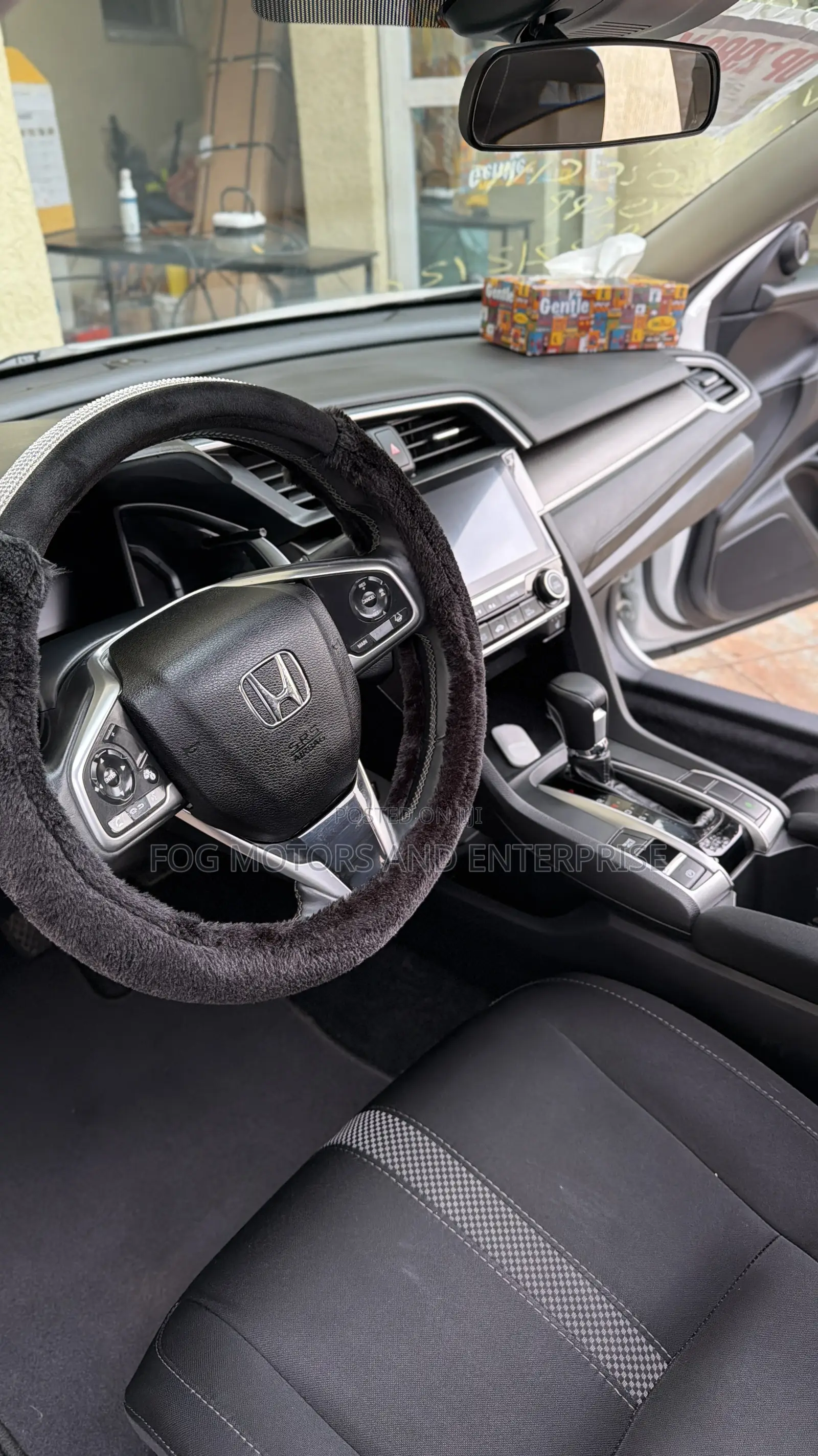 Honda Civic EX Hatchback 2020 White