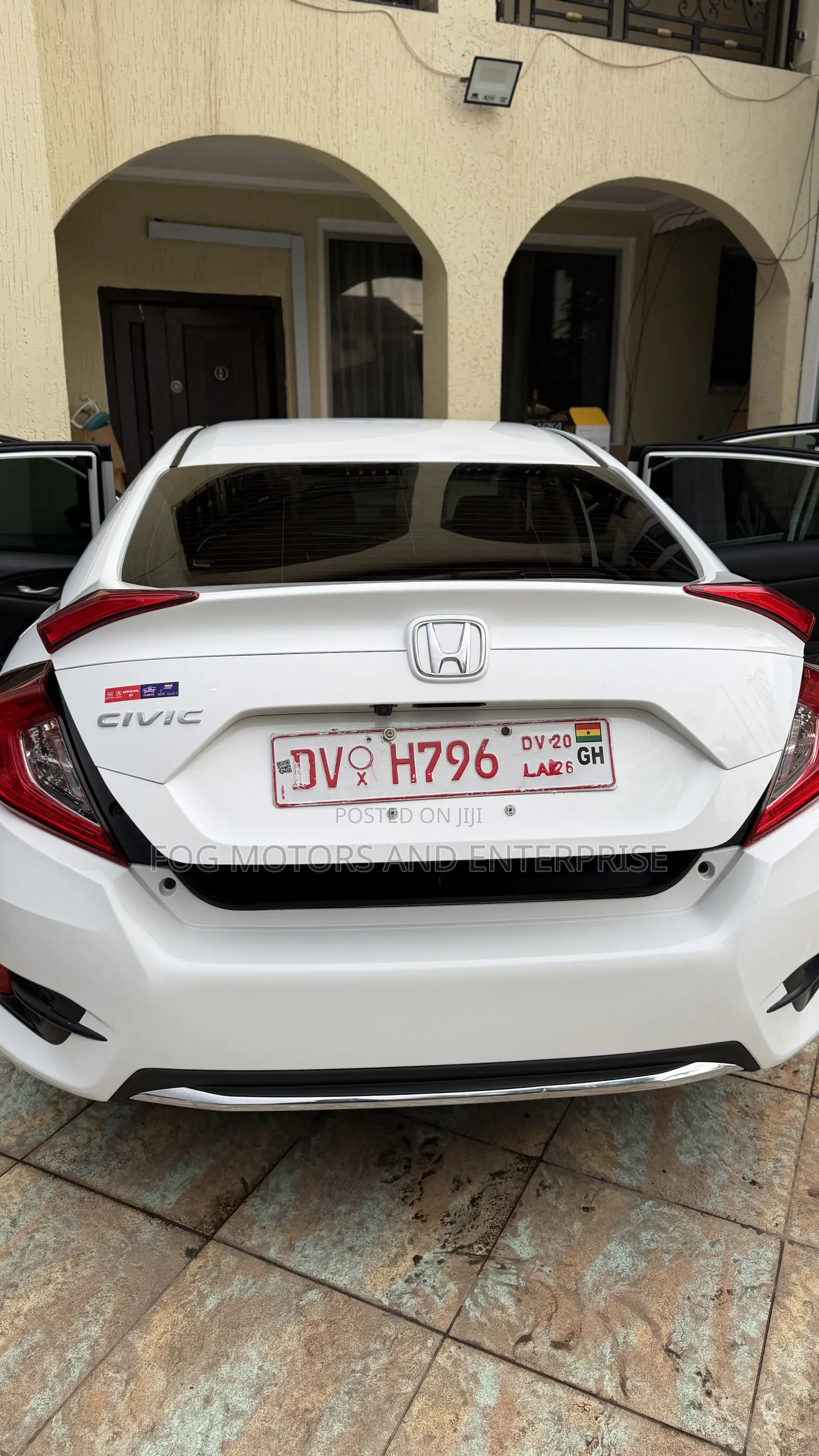 Honda Civic EX Hatchback 2020 White