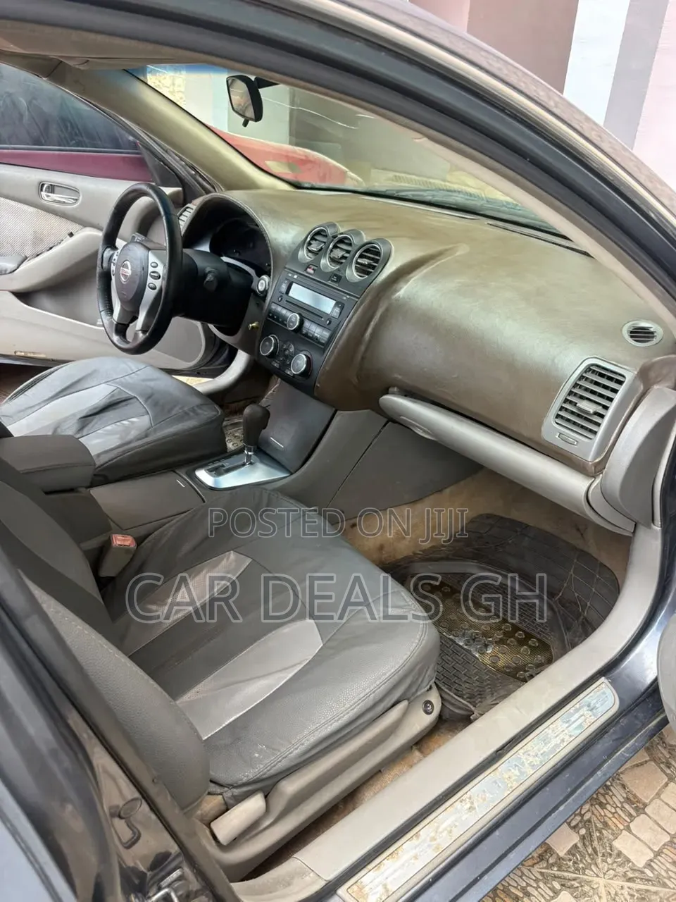 Nissan Altima 2011 Gray
