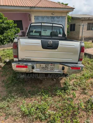 Nissan Hardbody 2000