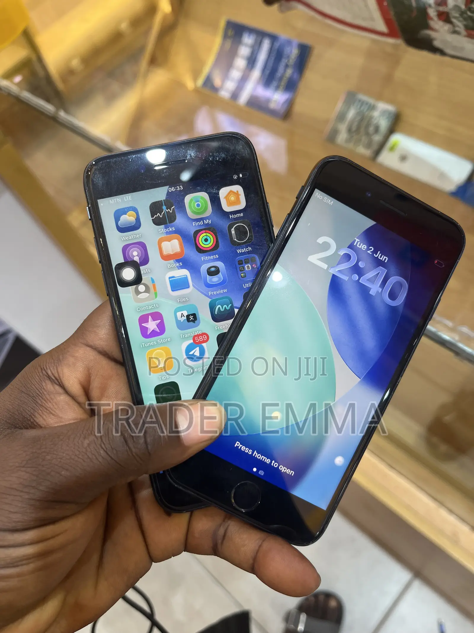 Apple iPhone SE (2020) 128 GB Black