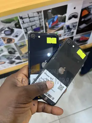 Apple iPhone SE (2020) 128 GB Black