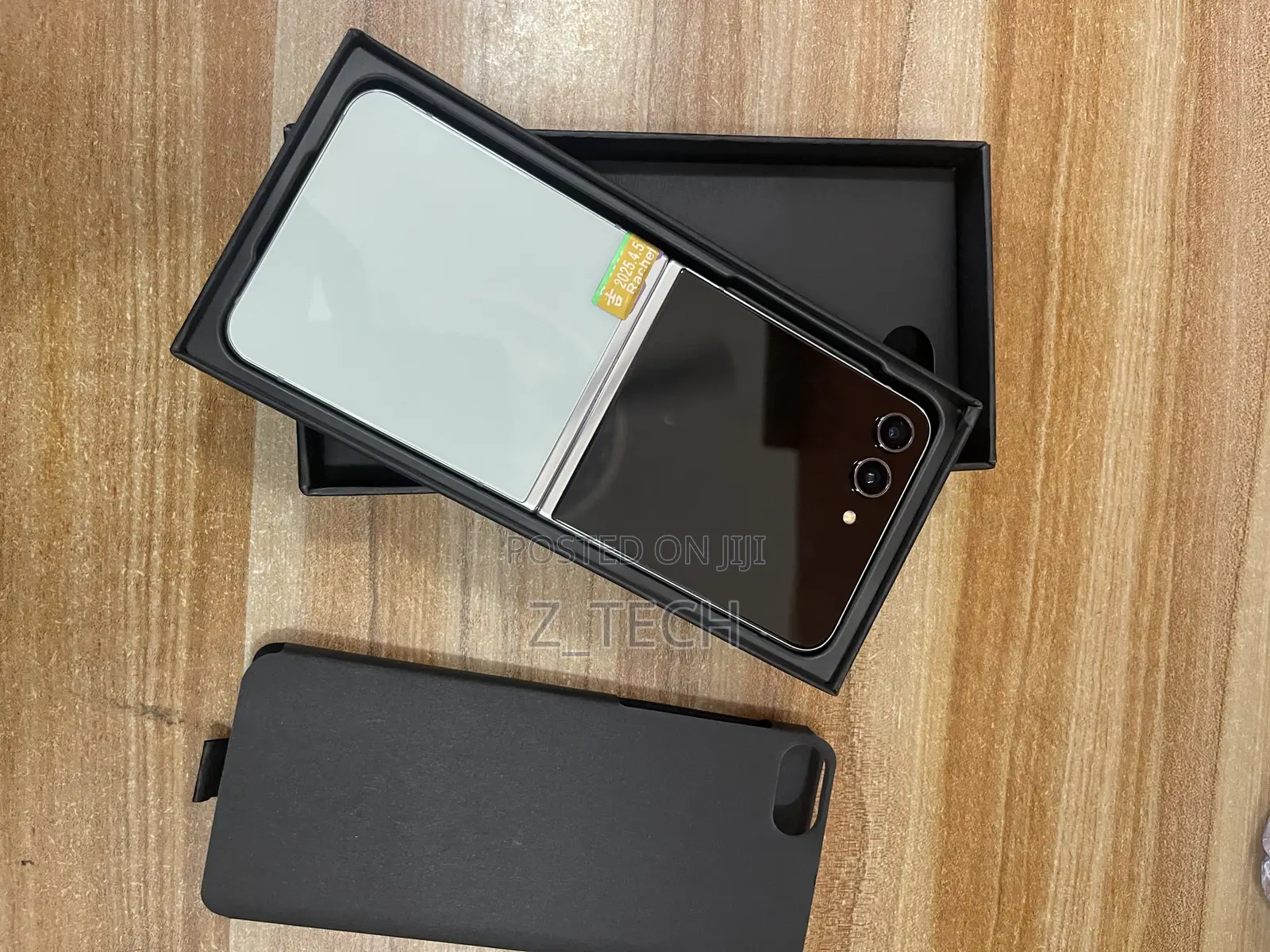 New Samsung Galaxy Z Flip6 256 GB White