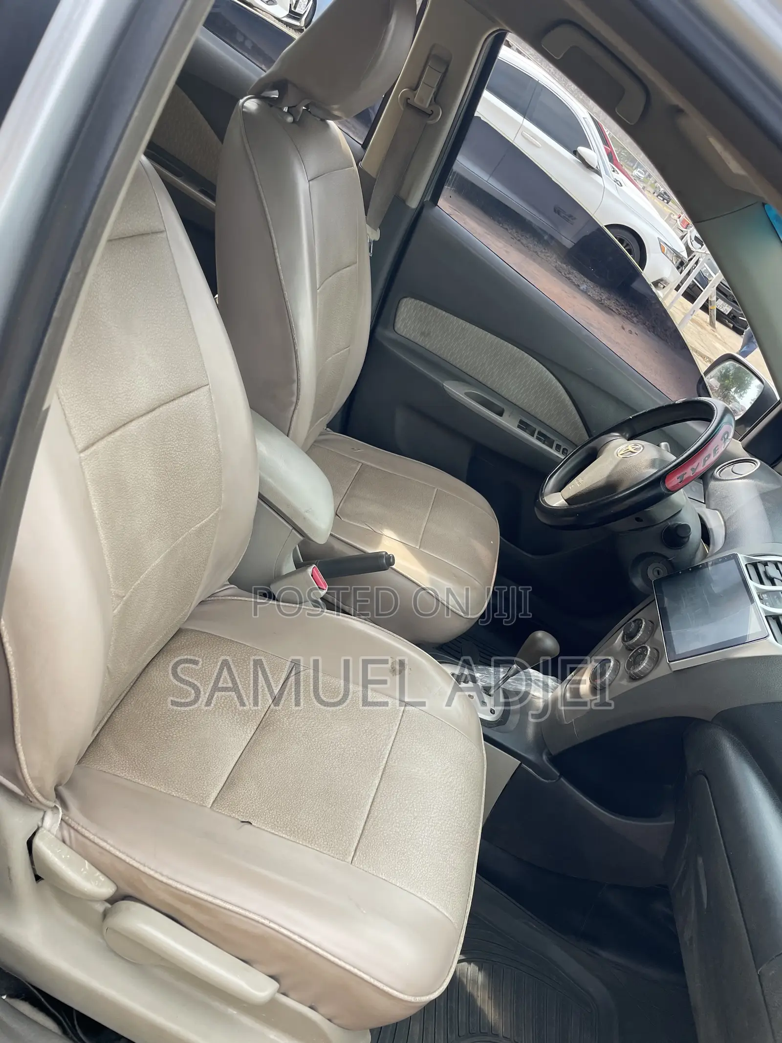 Toyota Belta 2010 Silver