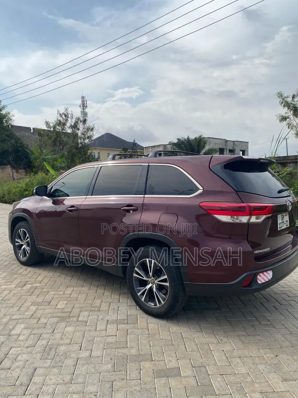 Toyota Highlander LE Plus 2019 Burgundy