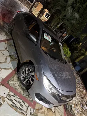 Honda Civic 2018 Silver